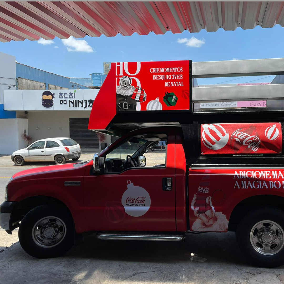 Plotagem carro Coca-Cola - Logomarca Comunicação Visual Goiania (4)